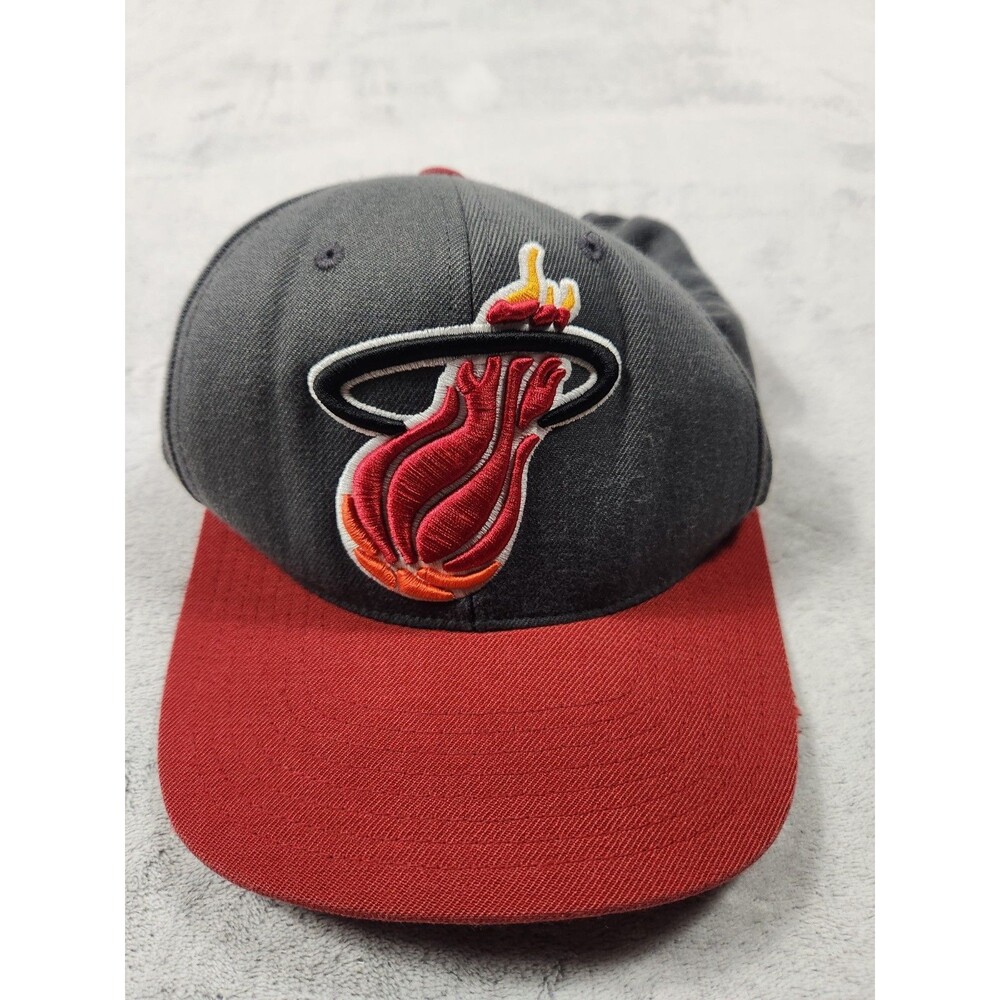 Miami Heat Hat Gray Red Snapback